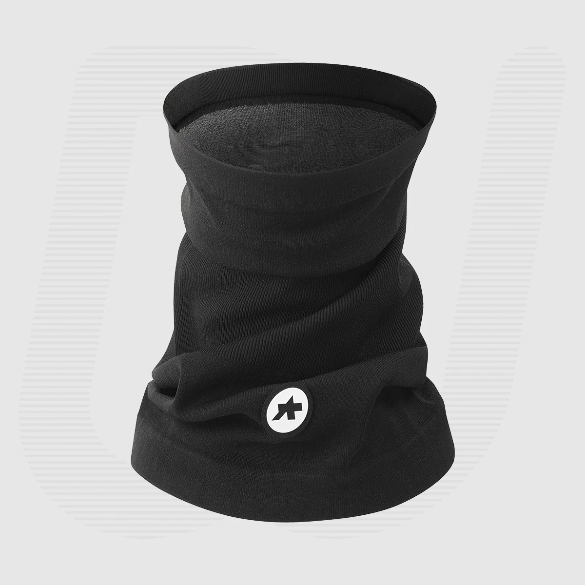 P13.80.839.18_Spring+Fall+Neck+Warmer+P1_Black+Series_retro copy.webp