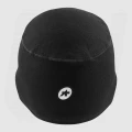 Czapka Rowerowa ASSOS Wiosenno Jesienna
Spring Fall Cap blackSeries

Okrągła, bezszwowa, izolacyjna czapka kolarska o średniej wadze z podwójnymi warstwami dzianiny na uszach i czole na chłodne warunki wiosenne i jesienne.
